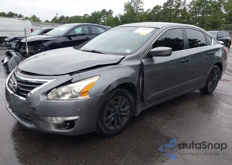 2015 Nissan Altima 2.5 S из США, поврежденный, VIN 1N4AL3AP1FN909505